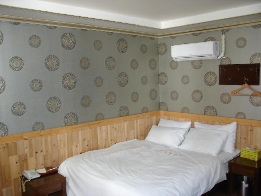 Windsor Royal Motel Mokpo Room photo