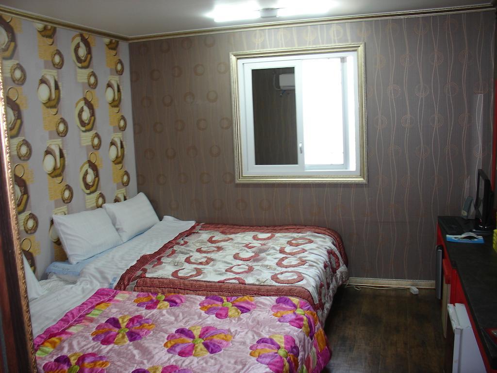 Windsor Royal Motel Mokpo Room photo